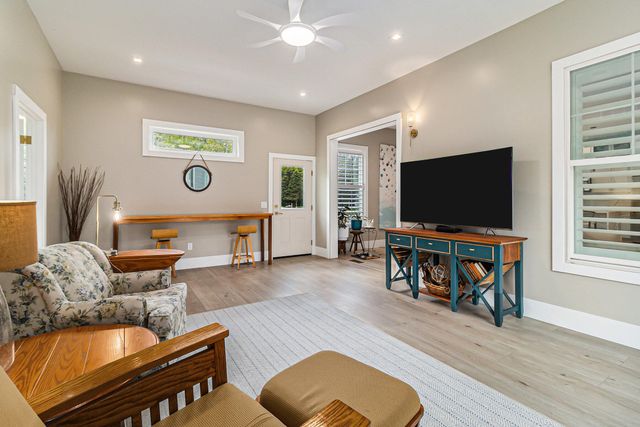 5407 W Sioux Road, Pentwater, MI 49449