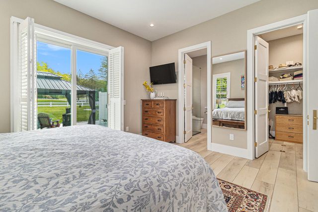 5407 W Sioux Road, Pentwater, MI 49449