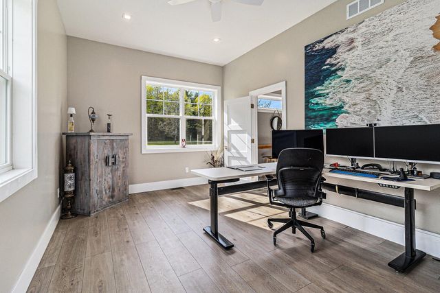 5407 W Sioux Road, Pentwater, MI 49449