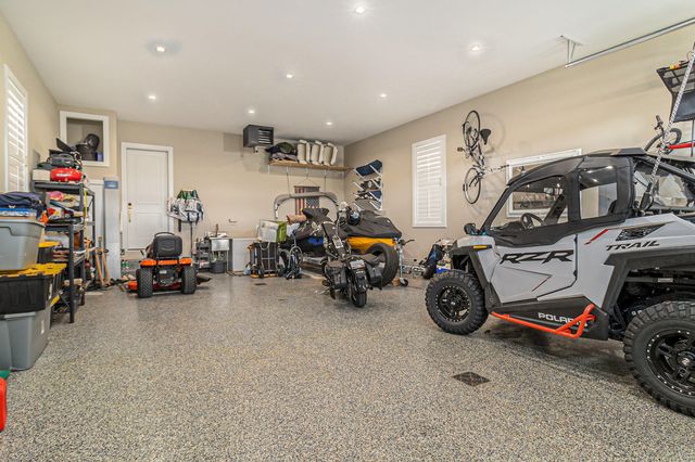 5407 W Sioux Road, Pentwater, MI 49449