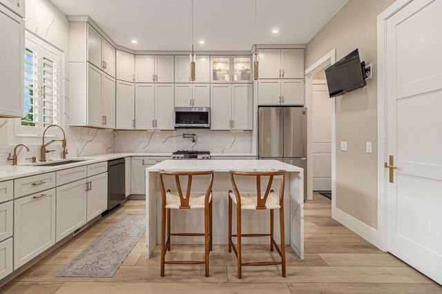 5407 W Sioux Road, Pentwater, MI 49449