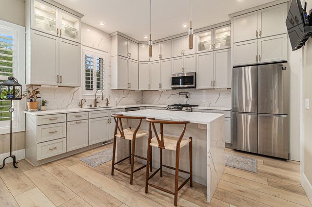 5407 W Sioux Road, Pentwater, MI 49449