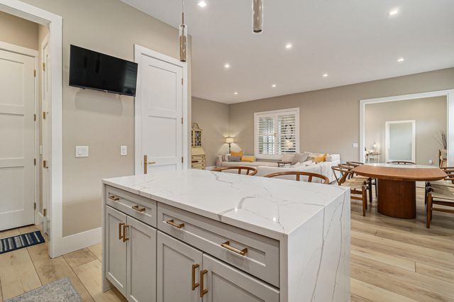 5407 W Sioux Road, Pentwater, MI 49449