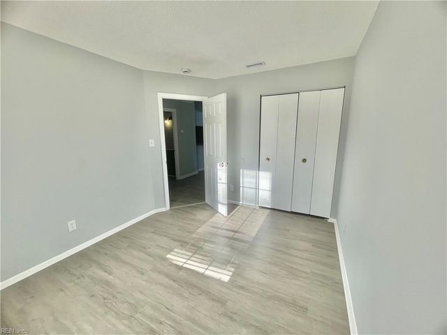 426 Shelter DR, Virginia Beach, VA 23462