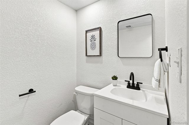 19557 E Floyd Avenue, Aurora, CO 80013
