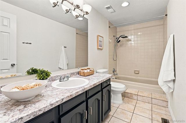 19557 E Floyd Avenue, Aurora, CO 80013