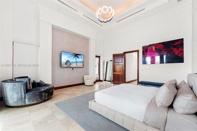 432 S Hibiscus Dr, Miami Beach, FL 33139