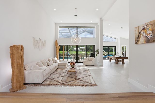 11180 Isle Brook Court, Wellington, FL 33414