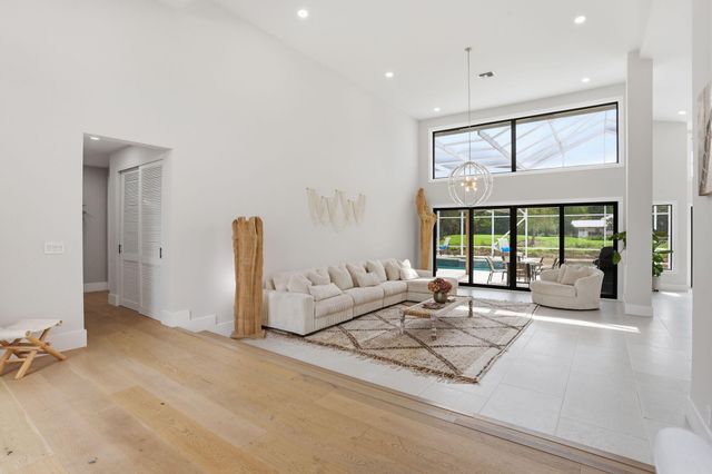 11180 Isle Brook Court, Wellington, FL 33414