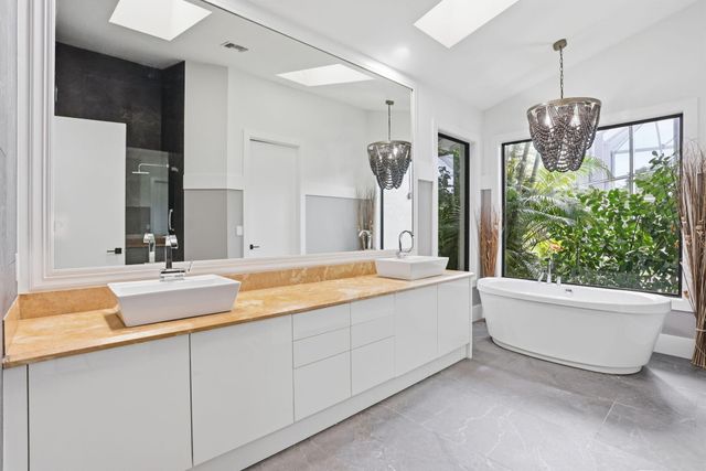 11180 Isle Brook Court, Wellington, FL 33414