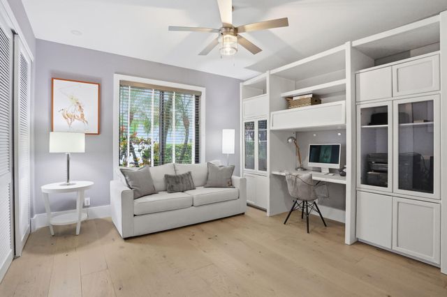 11180 Isle Brook Court, Wellington, FL 33414