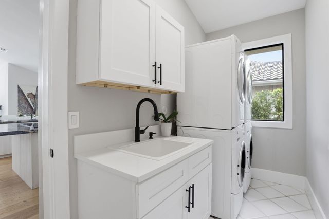 11180 Isle Brook Court, Wellington, FL 33414