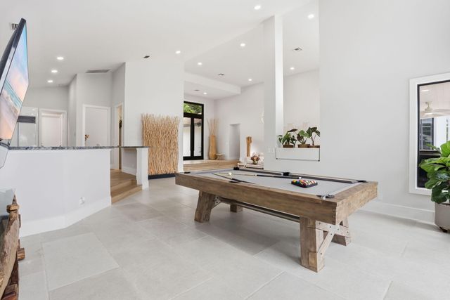 11180 Isle Brook Court, Wellington, FL 33414