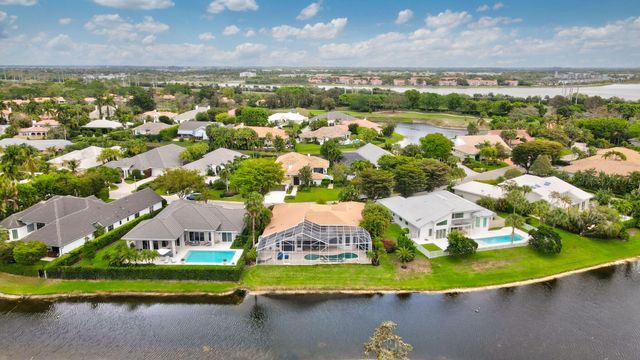 11180 Isle Brook Court, Wellington, FL 33414