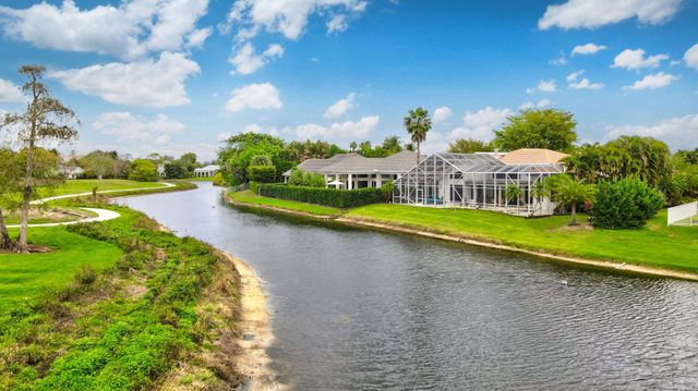 11180 Isle Brook Court, Wellington, FL 33414