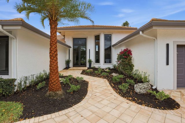 11180 Isle Brook Court, Wellington, FL 33414