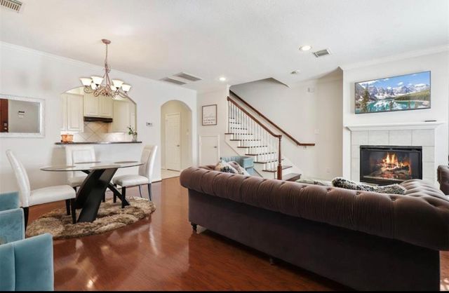 7150 Windwater Pkwy Parkway N, Houston, TX 77036