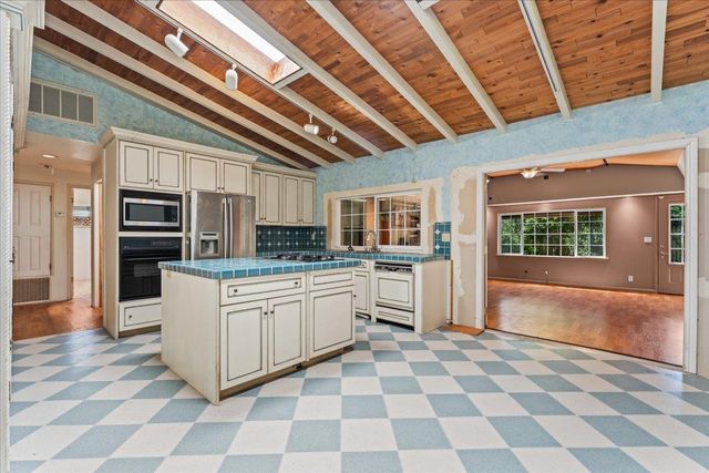 16001 Stephenie Lane, Los Gatos, CA 95032