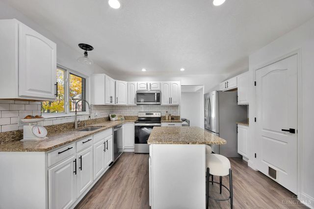 6515 Thistle Grove, Hamilton Twp, OH 45152