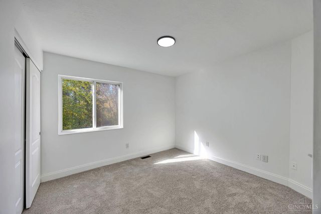 6515 Thistle Grove, Hamilton Twp, OH 45152