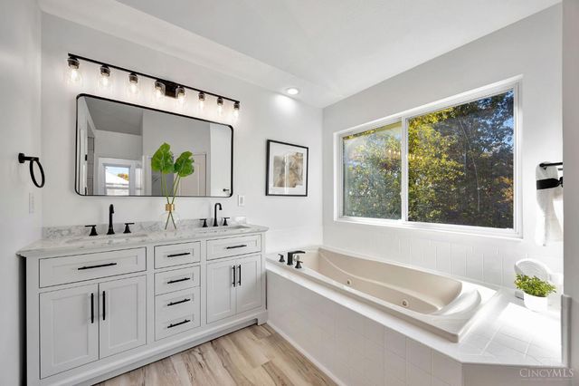 6515 Thistle Grove, Hamilton Twp, OH 45152