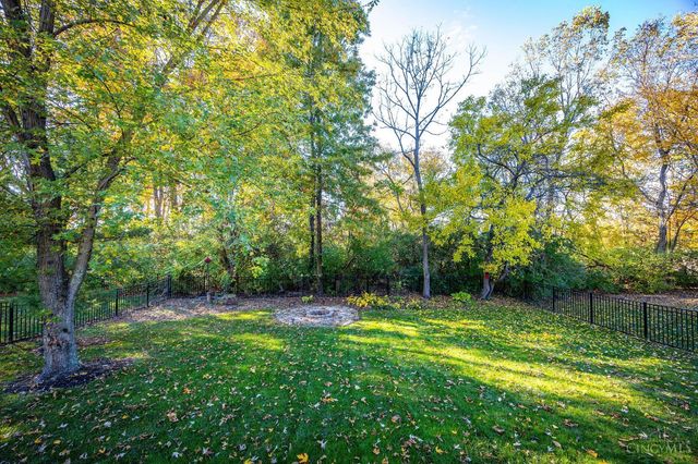 6515 Thistle Grove, Hamilton Twp, OH 45152