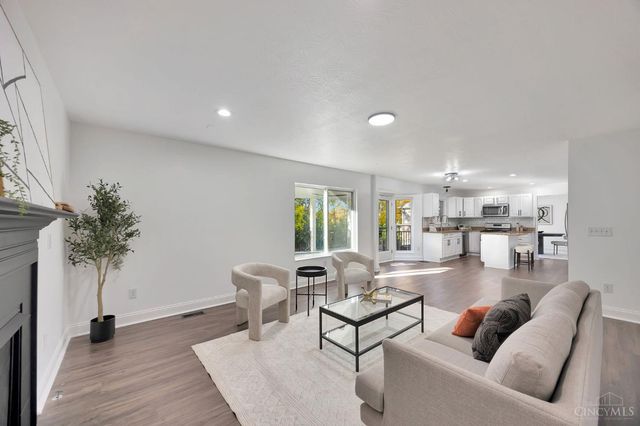 6515 Thistle Grove, Hamilton Twp, OH 45152