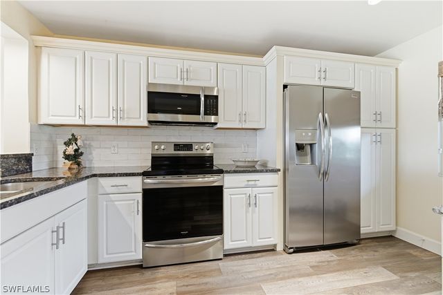 7736 Jewel LN W103, Naples, FL 34109
