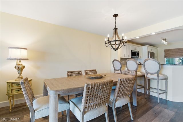 7736 Jewel LN W103, Naples, FL 34109