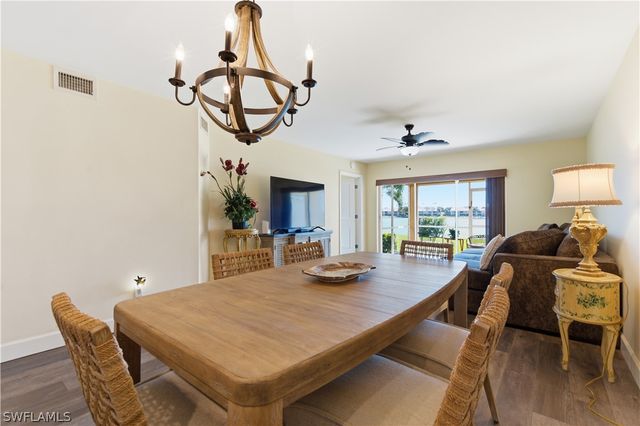 7736 Jewel LN W103, Naples, FL 34109