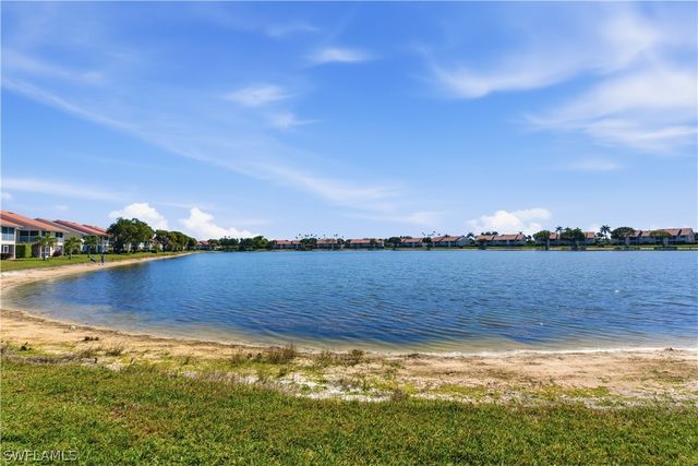 7736 Jewel LN W103, Naples, FL 34109