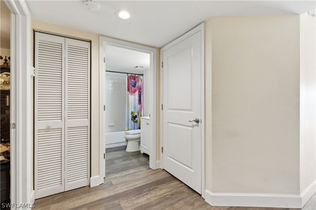 7736 Jewel LN W103, Naples, FL 34109