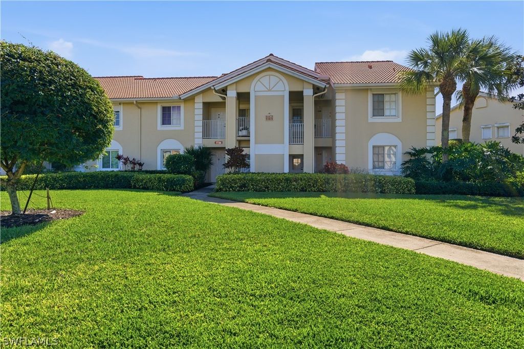 7736 Jewel LN W103, Naples, FL 34109