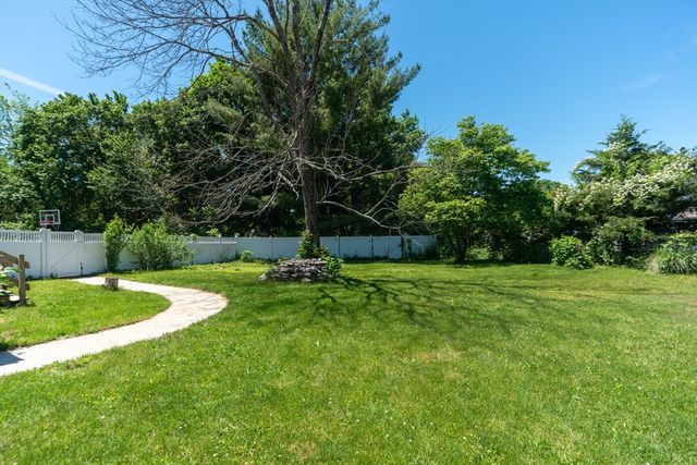 10 Amherst Ave, Bridgewater, MA 02324