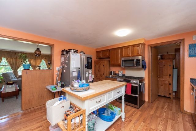 10 Amherst Ave, Bridgewater, MA 02324
