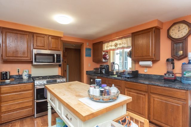 10 Amherst Ave, Bridgewater, MA 02324