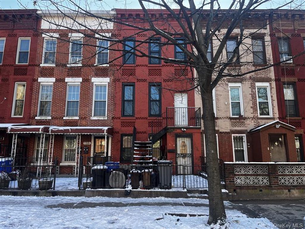 158 Macdougal Street, Brooklyn, NY 11233