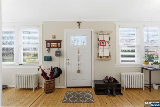 48 Rochelle Avenue, Rochelle Park, NJ 07662