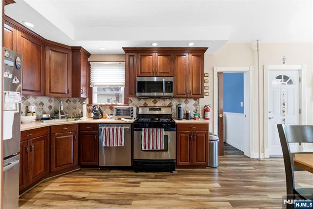 48 Rochelle Avenue, Rochelle Park, NJ 07662