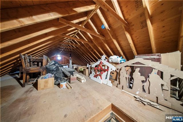 48 Rochelle Avenue, Rochelle Park, NJ 07662