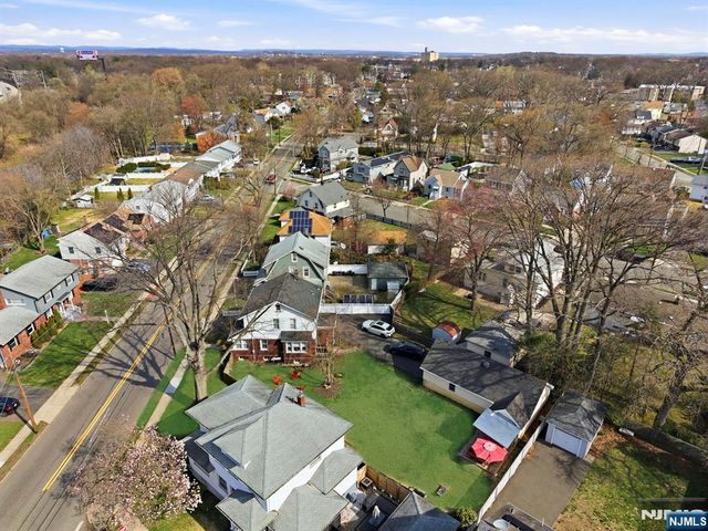 48 Rochelle Avenue, Rochelle Park, NJ 07662