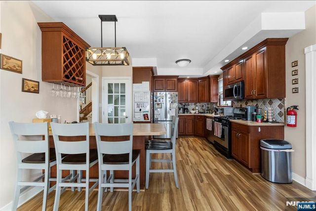 48 Rochelle Avenue, Rochelle Park, NJ 07662