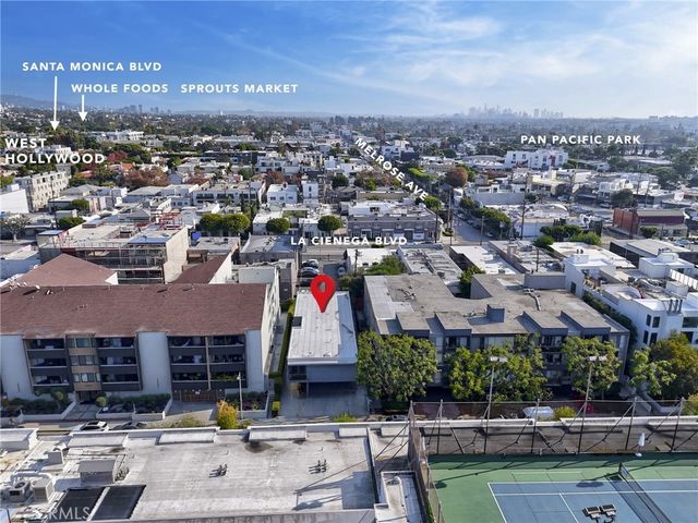 714 N Knoll Drive W, West Hollywood, CA 90069