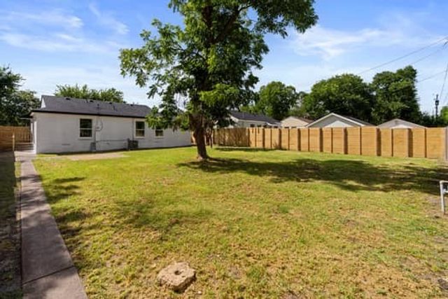 10426 Wood Dale Drive, Dallas, TX 75228