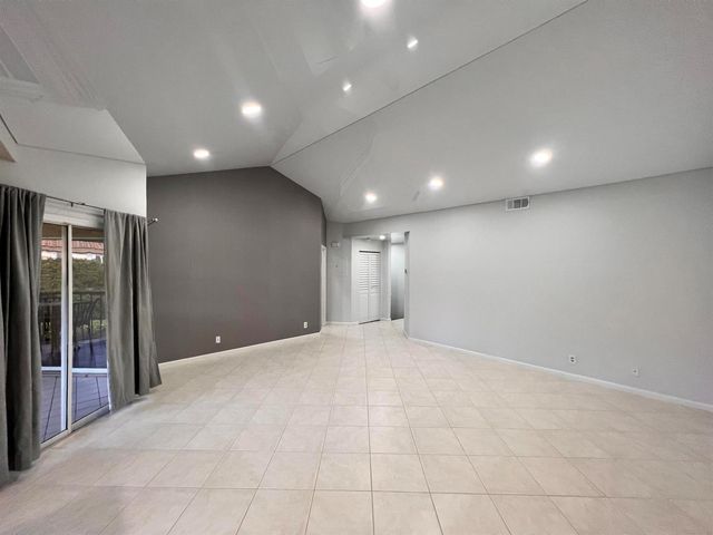 6614 VIA REGINA, Boca Raton, FL 33433