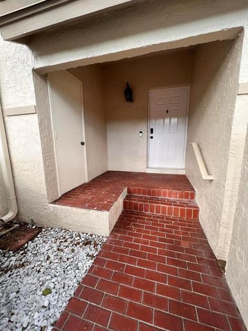 6614 VIA REGINA, Boca Raton, FL 33433