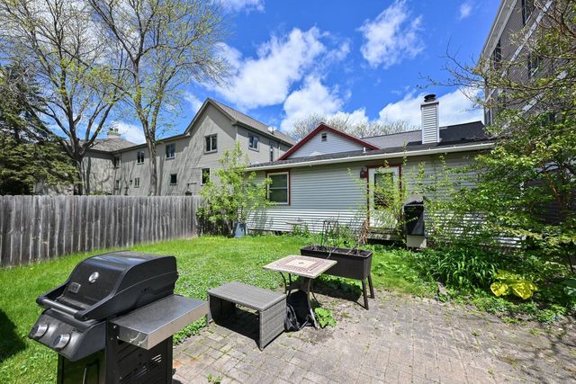2440 Wentworth AVENUE, Milwaukee, WI 53207