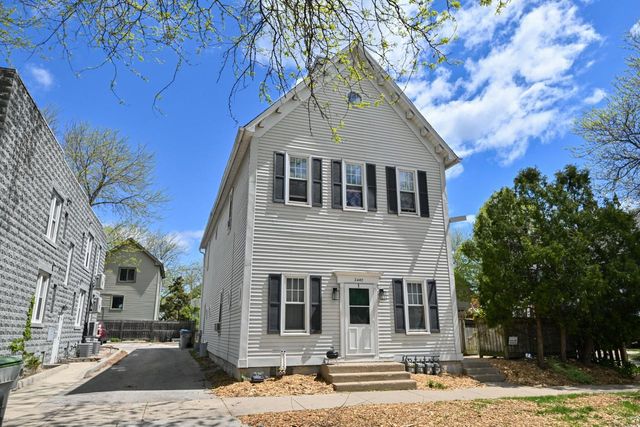 2440 Wentworth AVENUE, Milwaukee, WI 53207