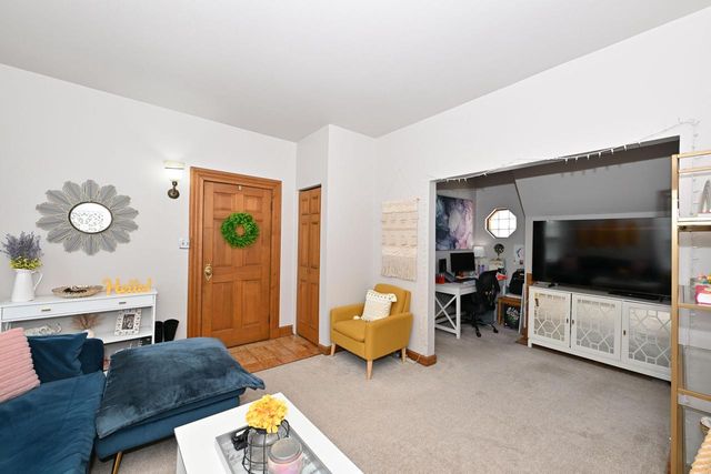 2440 Wentworth AVENUE, Milwaukee, WI 53207