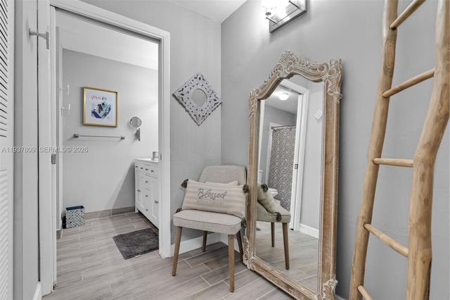 10831 NW 3rd Ct, Pembroke Pines, FL 33026